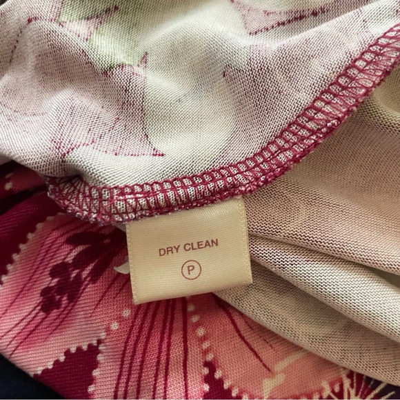 LAST CALL Tommy Bahama Silk Dress Size Large Maxi Length Flowers Tropical - Picture 7 of 11